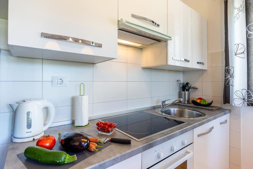 Apartments Punta Премантура Екстериор снимка