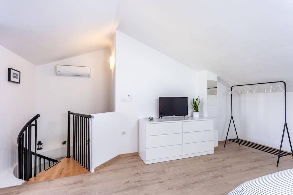 Apartments Punta Премантура Екстериор снимка