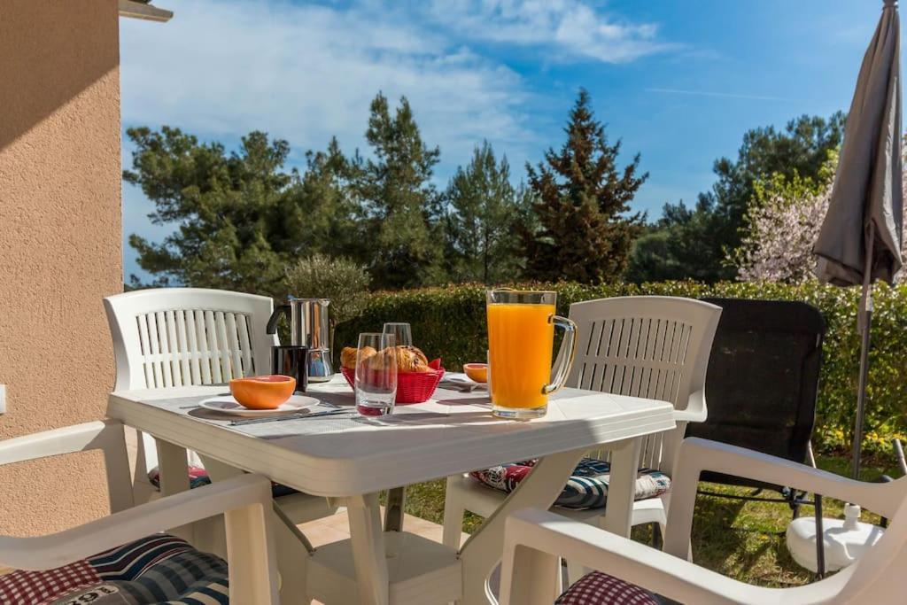 Apartments Punta Премантура Екстериор снимка
