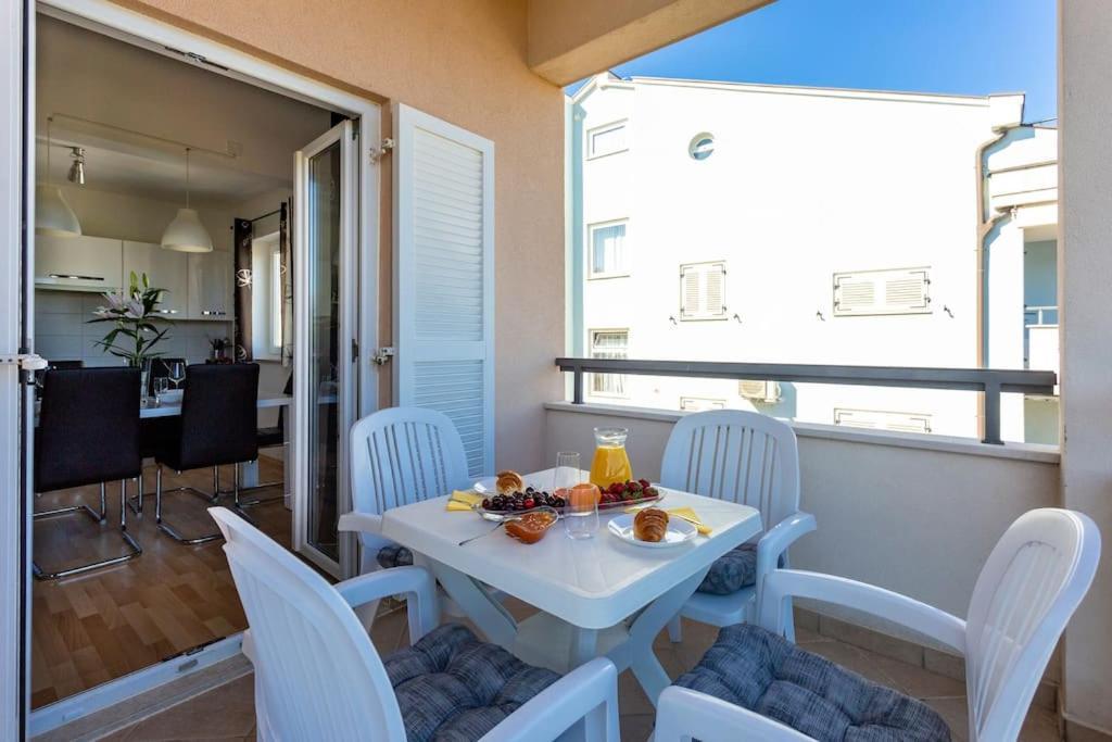 Apartments Punta Премантура Екстериор снимка